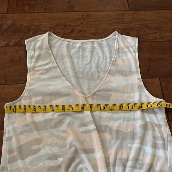 NWT Lucky Brand Peach Tan Camo Tie Front Tank Top V Neck - Picture 6 of 12